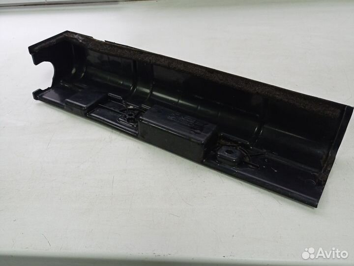 Дефлектор радиатора левый Kia Solaris