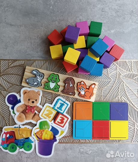 Развивающие игрушки пакетом от года