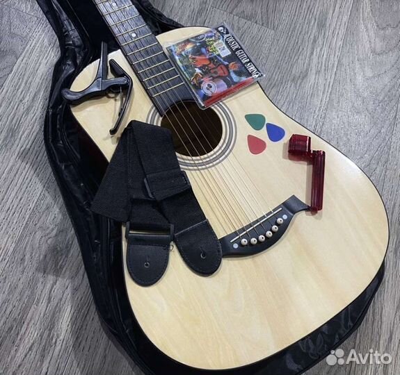 Акустическая гитара/ классическая гитара 38