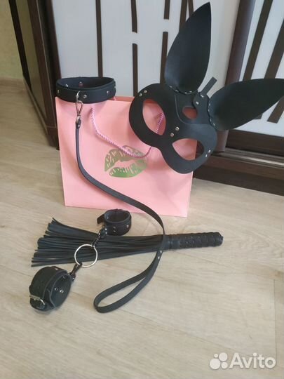 Маска Наручники ошейник и плетка кожаные комплект