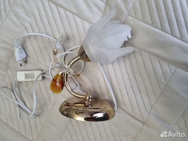 Люстры и бра