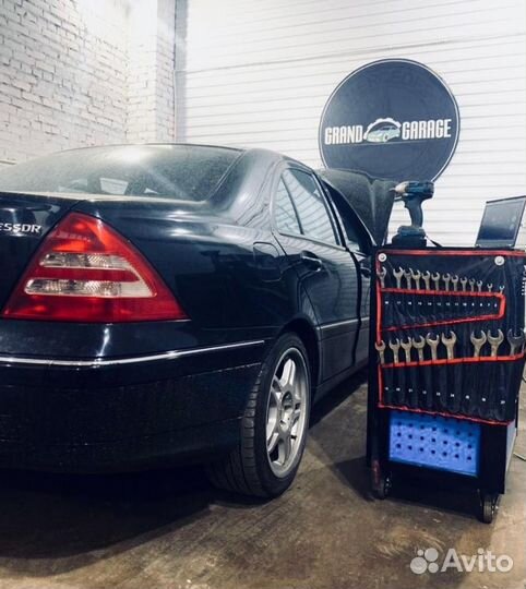 Разборщик автомобилей