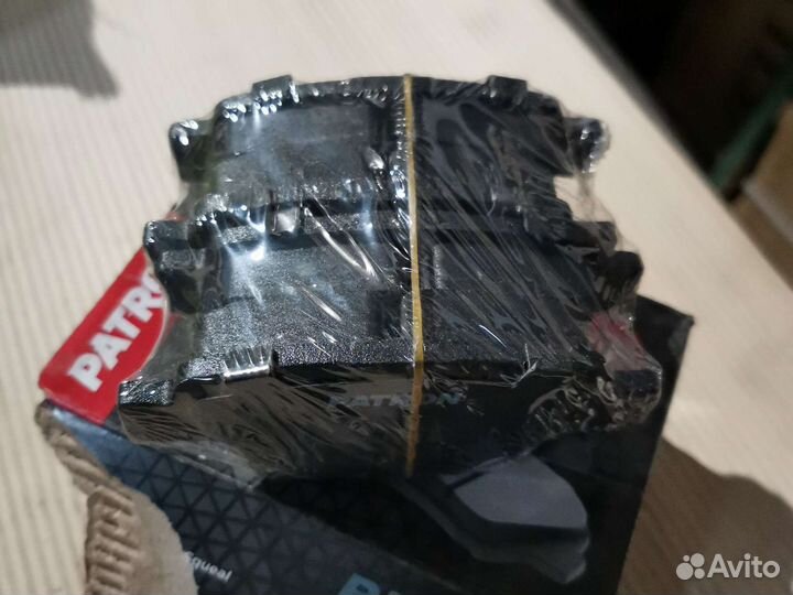 Тормозные колодки задние на Peugeot 307