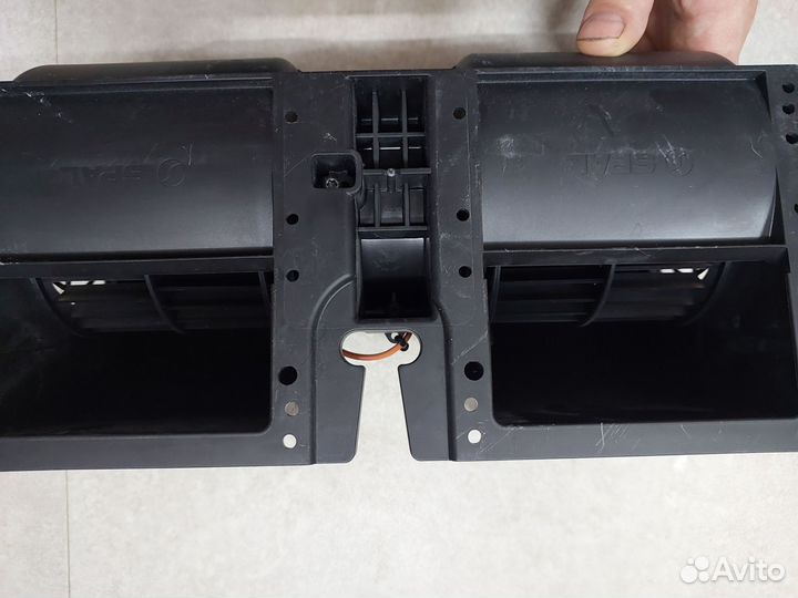 Вентилятор отопителя Spal 015B4622 24v