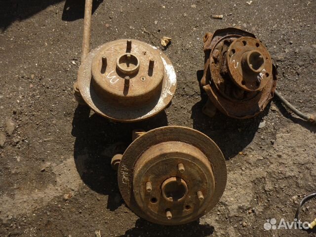 Задний кулак Шевроле Лачетти