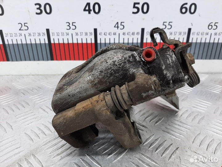 Суппорт задний правый для Opel Zafira B