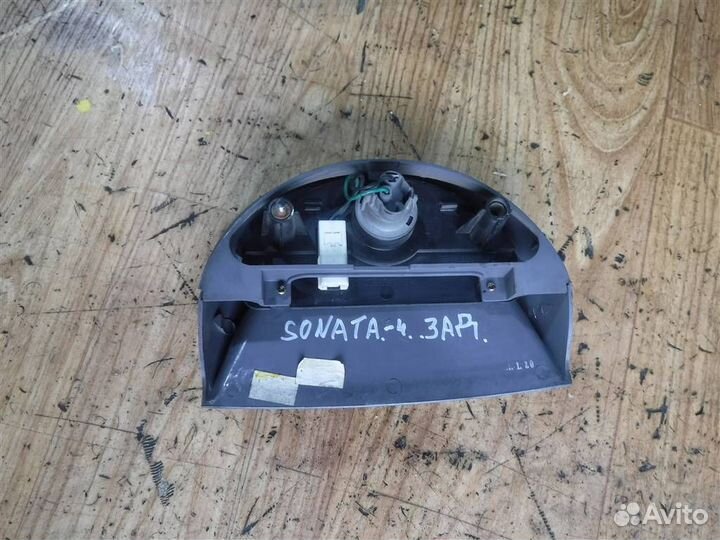 Фонарь задний (стоп сигнал) Hyundai Sonata IV (EF