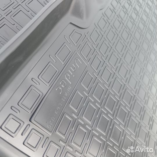 Полиуретановые коврики на Рено Аркана с 2019г