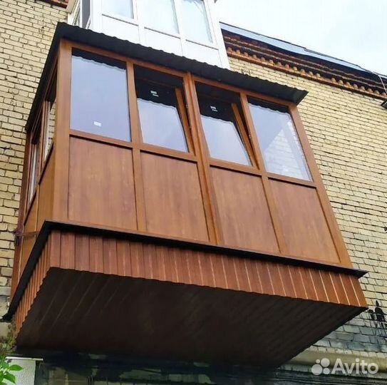 Пластиковый балкон с установкой