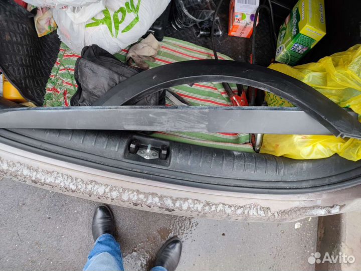 Накладка двери и крыла переднего kia rio x-line