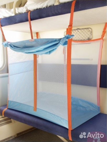 Детский манеж в поезд