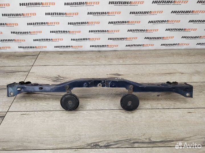 Панель передняя Toyota Avensis 2 хетчбэк ZZT251