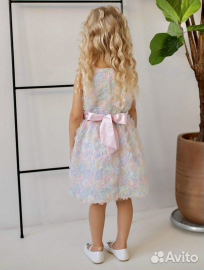 Платье праздничное для девочки 104