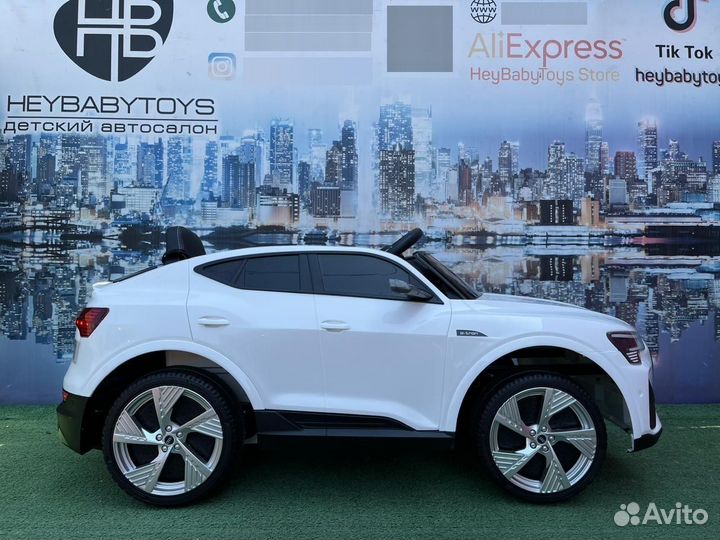 Развивающий автомобиль audi