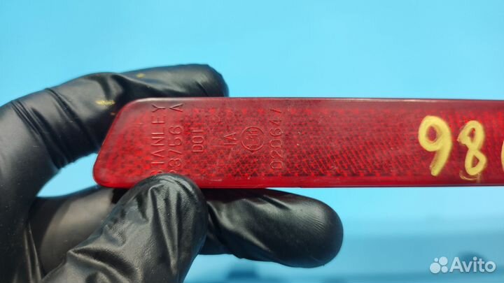 Катафот заднего бампера для Mazda 3 2003-2009