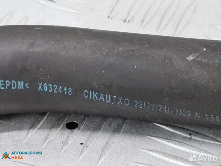 Патрубок радиатора Peugeot 3008 2010 1351QS