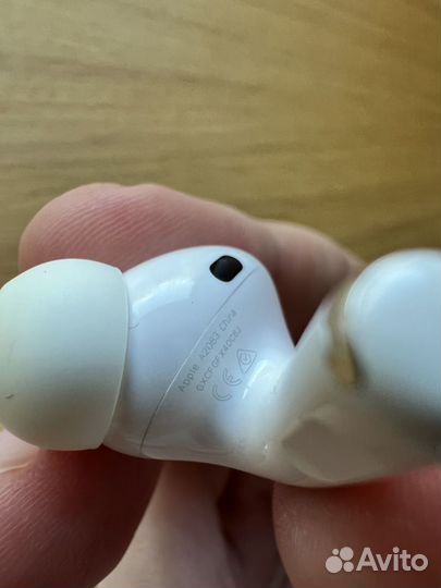 Наушники Apple AirPods Pro 1 Gen с MagSafe Case