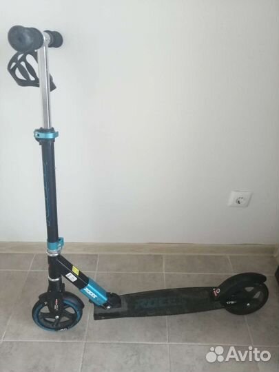 Самокат Roces