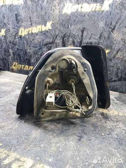 Фонарь задний правый honda civic 6 mb2 d14a8