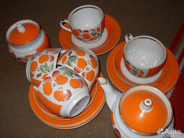 Чайный сервиз на 6 персон