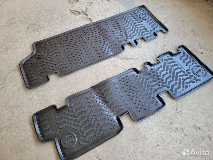 Коврик в салон 2й и 3й ряд Volkswagen Caravelle T5