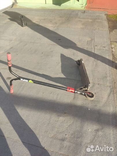 Трюковой самокат