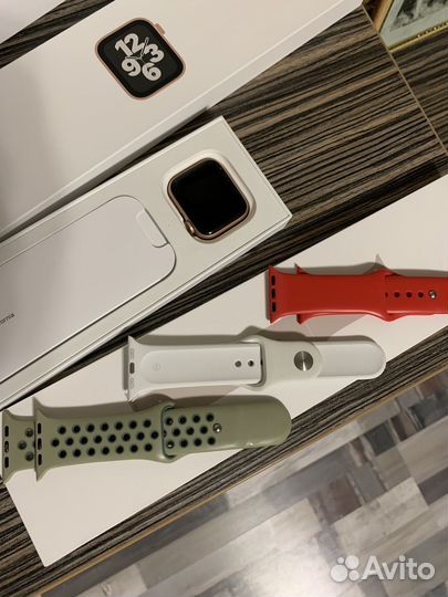 Часы apple watch se 40 mm 2022