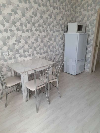 2-к. квартира, 75 м², 8/23 эт.