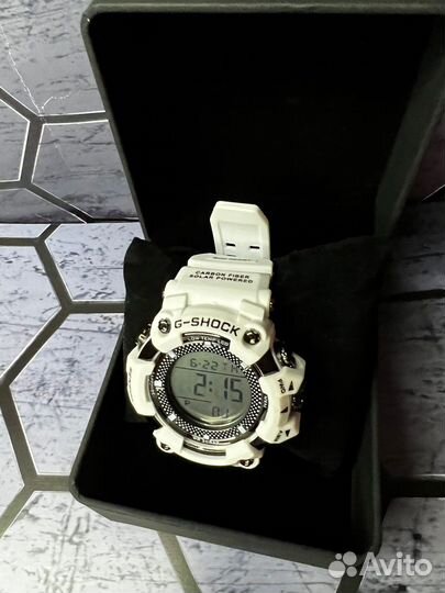 Часы casio g shock 5600 белые