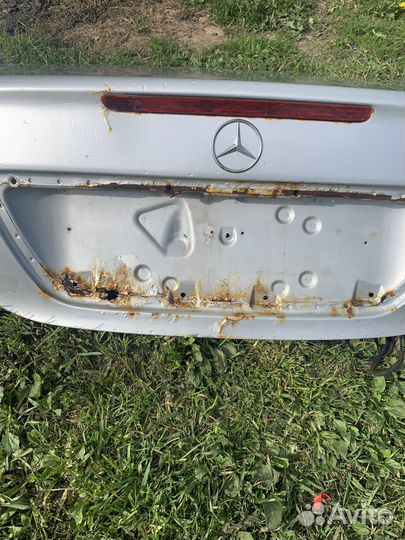 Крышка багажника mercedes w203