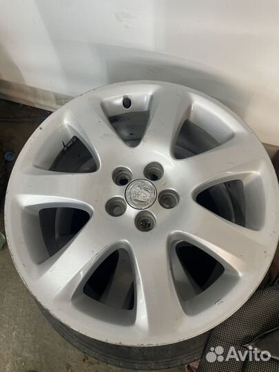 Продам оригинальнве диски toyota