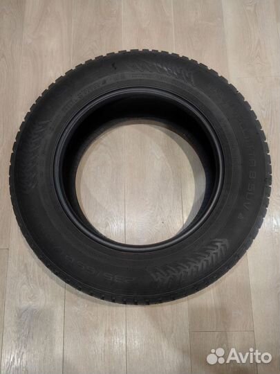 Nokian Tyres Hakkapeliitta 8 SUV 235/65 R17 30K