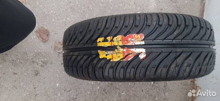 Michelin Agilis 205/65 R16