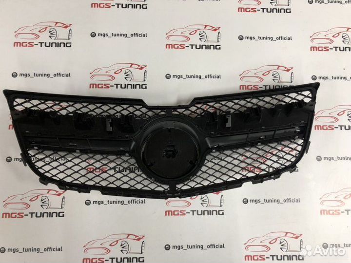 Решетка на Mercedes GLK 12-15г. в стиле AMG