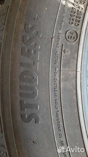 Toyo Observe GSi-5 215/65 R17 98Q