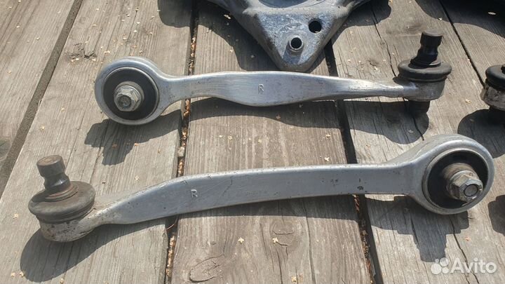 Рычаг передний верхний audi А4Б5 А4Б6 А4Б7 А6с5 А8