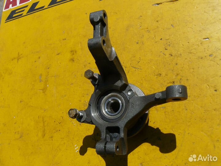 Новый Кулак поворотный правый Renault Logan 2013г