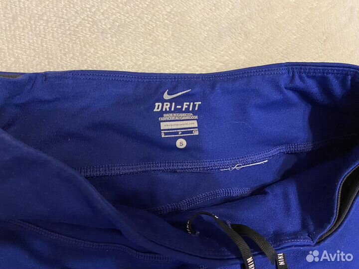 Женские футболки nike