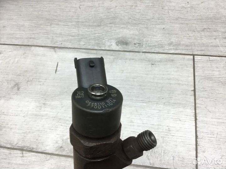 Форсунка Renault Trafic 2.5 2000