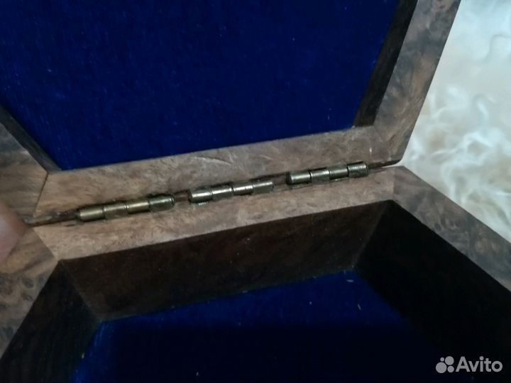 Шкатулка из капа ореха