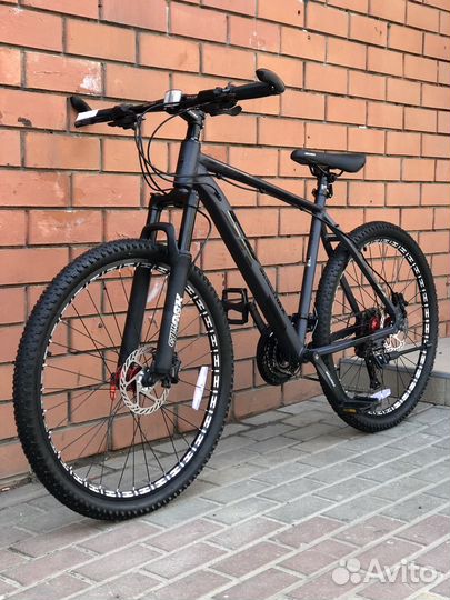 Велосипед черный на гирдравлике