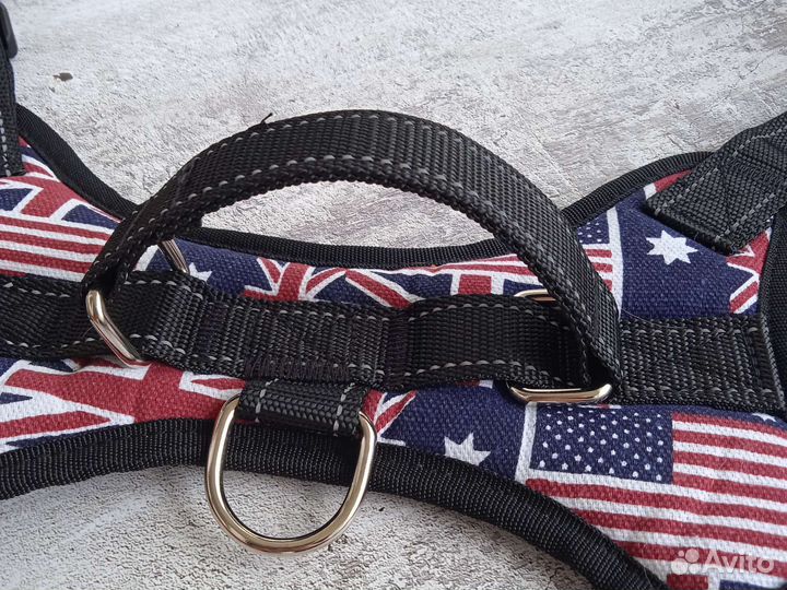Шлейка для средней собаки новая