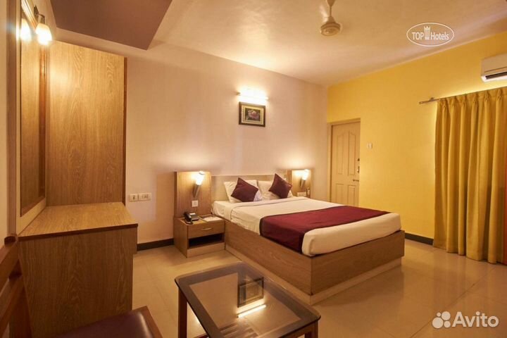 Индия из Москвы на троих с завтраками