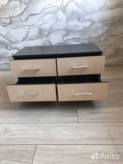 Тумба прикроватная