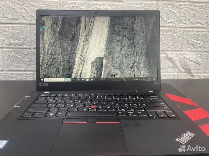 Lenovo thinkpad t490 i5 8365u 16 gb Ram