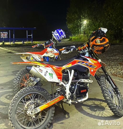 Мотоцикл BSE Z1