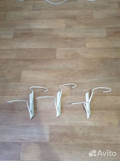 Металлические настенные полки для цветов