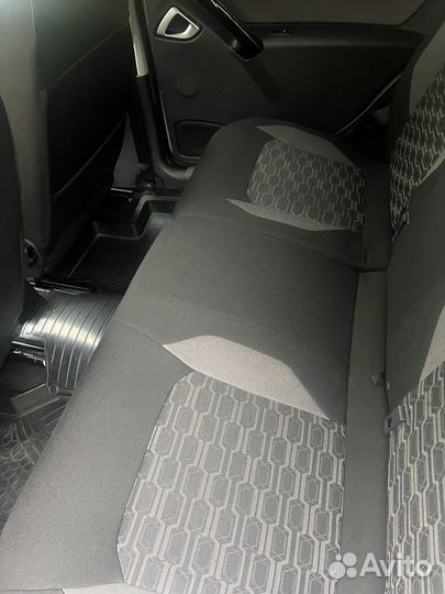 Салон гранта кросс