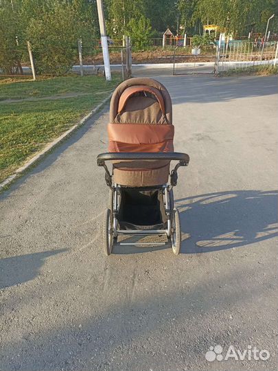 Коляска (шезлонг в подарок)