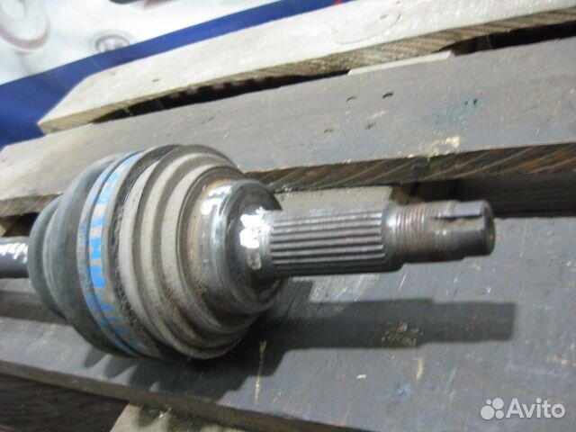 Полуось передняя левая Toyota Sprinter (91-02 года